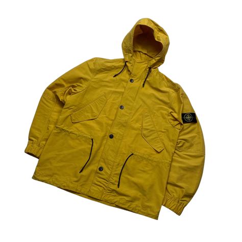 stone island micro reps yellow